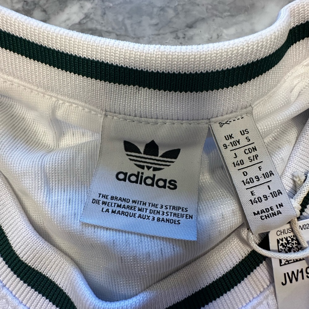 Adidas Originals Jersey with Green & Black Accents, NWT, Boys/Girls Small - Picture 9 of 9